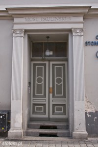 Ul. Most Pauliński 1