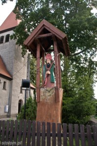 Wielki Łęck | Kapliczka św. Mikołaja| od północy | 2013-08-16