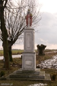 Srebrniki | figura Chrystusa Króla| od północy | 2015-01-29
