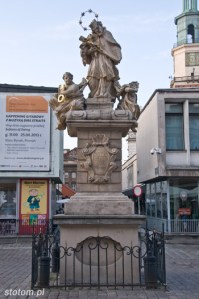 Poznań | figura św. Jana Nepomucena| od południa | stan na 2013-08-24