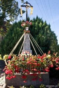 Rożental | krzyż | od północnego-wschodu | stan na 2013-09-08