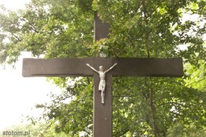 Kołobrzeg | krzyż | od północnego-wschodu | stan na 2014-05-27