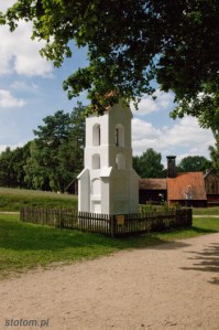 Olsztynek | kapliczka z figurą Matki Boskiej | od południowego-wschodu | stan na 2015-08-01