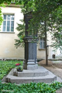 Bydgoszcz | kapliczka Matki Boskiej | od południa | stan na 2013-05-29