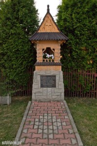 Bukowina Tatrzańska | kapliczka Chrystusa Frasobliwego | widok ogólny | od południowego-wschodu | stan na 2015-07-17