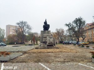 Toruń | pomnik Artylerii Polskiej | widok ogólny | od północnego-zachodu | stan na 2015-11-03