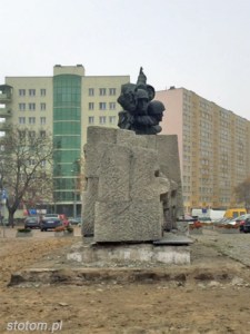 Toruń | pomnik Artylerii Polskiej | widok ogólny | od południowego-wschodu | stan na 2015-11-03