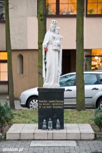 Gdynia | figura Matki Boskiej | widok ogólny | od zachodu | stan na 2013-12-11