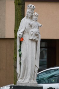 Gdynia | figura Matki Boskiej | widok ogólny | od zachodu | stan na 2013-12-11