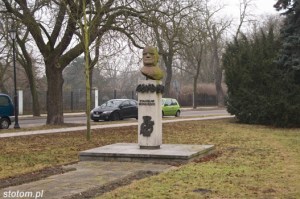 Toruń | pomnik Stanisława Moniuszki | widok ogólny | od północnego-wschodu | stan na 2016-02-13