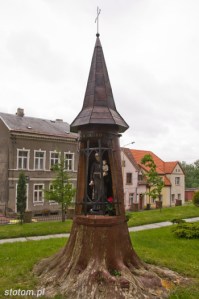 Trzebiatów | kapliczka św. Antoniego | od południowego-zachodu | stan na 2014-05-29
