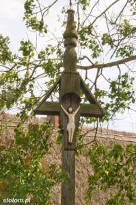 Sierpc | krzyż przydrożny ze wsi Zimolza | fragment | od północnego-zachodu | stan na 2015-05-31