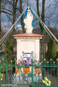 Jedwabno | kapliczka Matki Boskiej | widok ogólny | od południowego-zachodu | stan na 2016-03-18