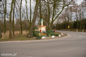 Jedwabno | kapliczka Matki Boskiej | widok ogólny | od zachodu | stan na 2016-03-18