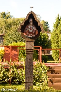 Święta Lipka | kapliczka Chrystusa Gorejące Serce | widok ogólny | od południa | stan na 2016-08-15