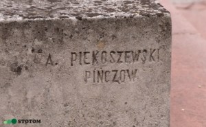 Busko-Zdrój | figura Jezusa Chrystusa | fragment | od południowego-zachodu | stan na 2016-07-16