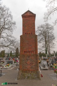 Toruń | kapliczka cmentarna Matki Boskiej w Kaszczorku | widok ogólny | od północnego-zachodu | stan na 2017-01-26